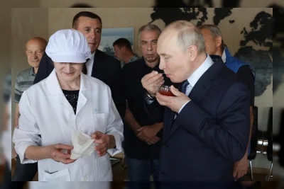 Putin Kunjungi Pulau Iturup yang Diklaim Jepang, Tokyo Protes