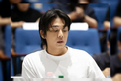 Setelah Skandal Narkoba, Yoo Ah-in Comeback lewat Film 'Vampir