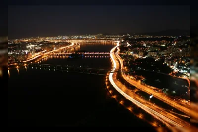 Jalan Malam Gratis di Tepi Han River, Seoul Ajak Warga Nikmati Langit Berbintang