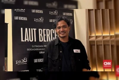 Film Laut Bercerita: Perubahan Alur dan Fokus pada Hubungan Karakter