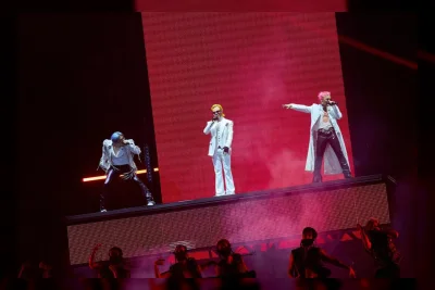 BIGBANG Buktikan Chemistry 20 Tahun di Konser Goyang