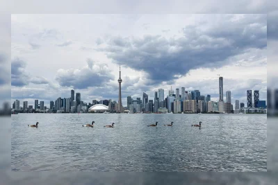 Trump Ancam Ganti Nama Danau Ontario Jadi 'Lake America