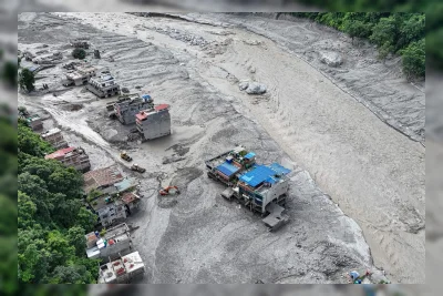 Nepal dan China Waspadai Banjir Susulan akibat Danau yang Terancam Jebol