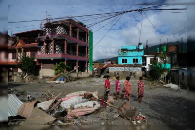 Korban Tewas Banjir Nepal-China Capai 469, Danau Baru Ancam Banjir Susulan