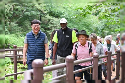 Wisatawan Asing Kini Lebih Pilih Gunung daripada Istana di Korea