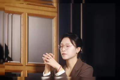 Sutradara Yoon Ga-eun Raih Penghargaan Tertinggi Kesetaraan Gender Budaya Korea