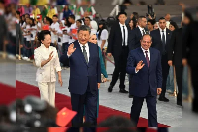 Xi Serukan Penolakan Intervensi Eksternal di Timur Tengah Saat Bertemu Sisi