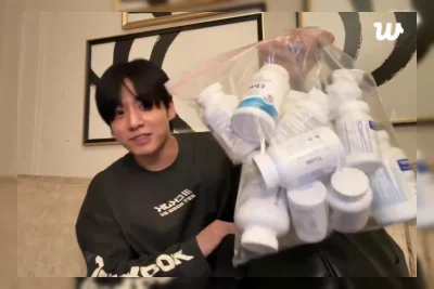 Jung Kook BTS Pamer Tas Obat Berisi Pil dan Suplemen