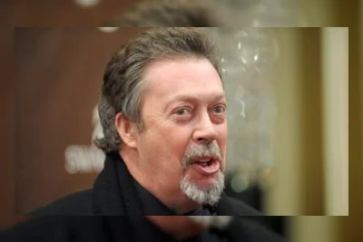 Penyebab Kematian Tim Curry Terungkap: Penyakit Arteri Koroner