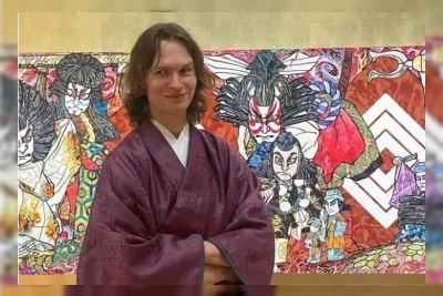 Ansel Elgort Dikritik Netizen Korea Usai Kenakan Yukata di Seoul