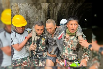 Keluarga Pekerja China yang Selamat dari Banjir Nepal Lega Setelah Hari-Hari Menunggu