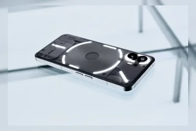 Alasan Nothing Phone (2) Tak Dapat Android 17, Begini Penjelasan Carl Pei