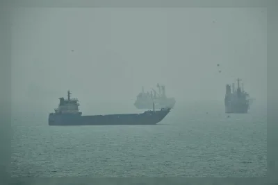 Kapal Niaga Iran Diserang di Dekat Selat Hormuz, 1 Tewas