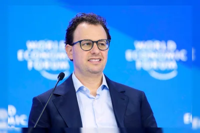 China Kecam Peringatan CEO Anthropic soal Dominasi AI