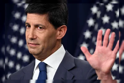 Fed Naikkan Suku Bunga Acuan Pertama Sejak 2023, Tantang Permintaan Trump