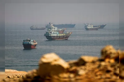 Iran Klaim Serang Tanker Minyak di Selat Hormuz, Kapal Ditahan