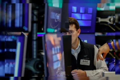 Wall Street Bercampur Saat Imbal Hasil Obligasi Tembus 5%, Minyak Jeda