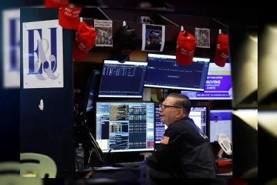 Wall Street Melemah, Ketegangan Timur Tengah Dorong Harga Minyak Naik