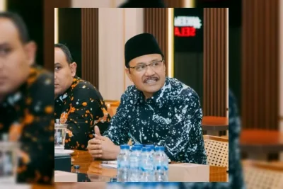 Ketua RT Jakarta Pusat Dampingi Warga Urus Data Bansos Digital