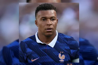 Kylian Mbappe Cedera Lutut Usai Cetak Gol, Prancis Kalahkan Turki