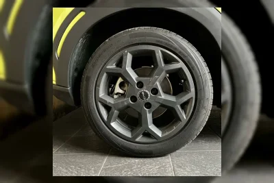 Ban China Jadi Standar Mobil Listrik, Michelin Masih Kalah?