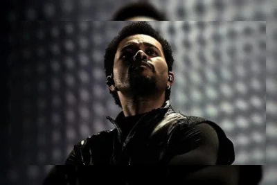 Konser The Weeknd di JIS: Visual Futuristik dan Keluhan Akses