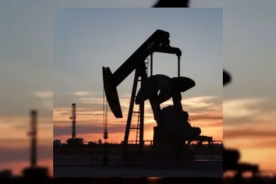 Stok Minyak Mentah AS Naik 0,92 Juta Barel, Berbalik dari Perkiraan Pasar