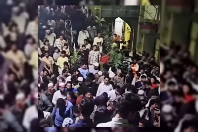 Protes Pembongkaran Masjid Shahi Ujjain Berujung Gas Air Mata