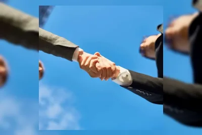 Penggabungan OTO-Summit Oto Finance Dilaporkan ke OJK dan BEI
