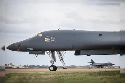 Pentagon Konfirmasi AS Tarik Semua Pesawat Pengebom B-1 dari Pangkalan RAF Fairford