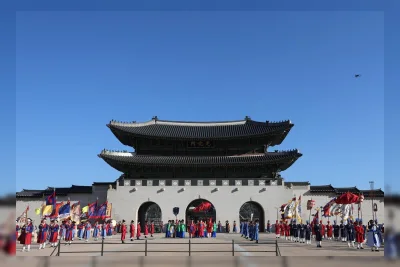 Seoul Peringati 100 Tahun Hari Hangeul di Gwanghwamun Square