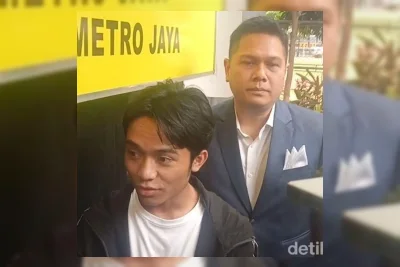 Betrand Peto Penuhi Panggilan Polda Metro Jaya soal Laporan TPKS