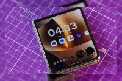 Android 17 Mulai Menyambangi Motorola Razr Ultra 2026
