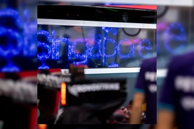 Sprint F1 Singapura: Lintasan Sempit dan Cuaca Panas