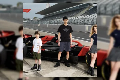 Disney x Formula 1 UT Collection Rilis Kaus Grafis Mickey Mouse Bertema Balap
