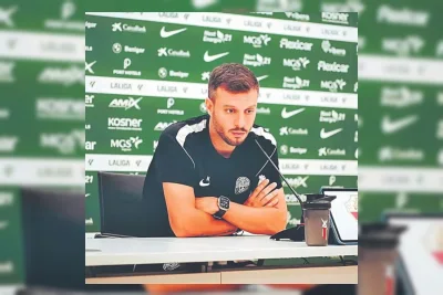 Elche Jamu Celta di Martínez Valero, Anselmi Incar Kemenangan Kandang Pertama