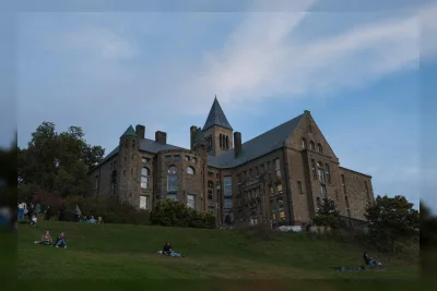 Cornell Setop Acara Sosial Fratneritas Buntut Dugaan Pemerkosaan Berjamaah