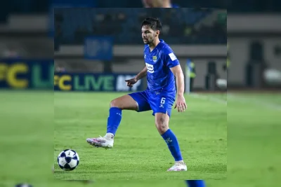 Sandy Walsh Debut Penuh, Persib Menang 1-0 atas Viettel