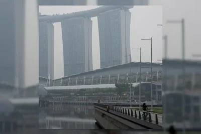 Kabut Asap Indonesia Turunkan Pemesanan Wisata Singapura 30 Persen