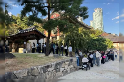 Bongeun Temple di Gangnam Jadi Hot Spot Gen Z untuk 'Pray for Wealth
