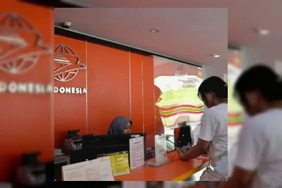 Pos Indonesia Gagal Bayar Kupon, Fitch Turunkan Peringkat Obligasi