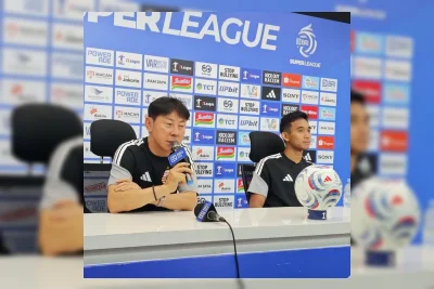 Persija Tekuk Persik 2-1, Shin Tae-yong Sebut Rumput JIS Tak Layak