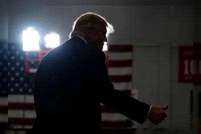 Demokrat Desak Penasihat Khusus Selidiki Kaitan Trump-Epstein