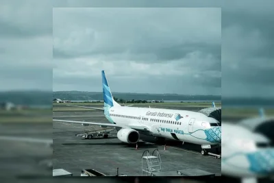 Pendapatan Garuda Indonesia Naik 13,2 Persen, Rugi Menyusut