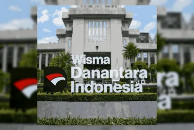 Logo di Photo Booth TIME100 Next Gala, Danantara Klarifikasi