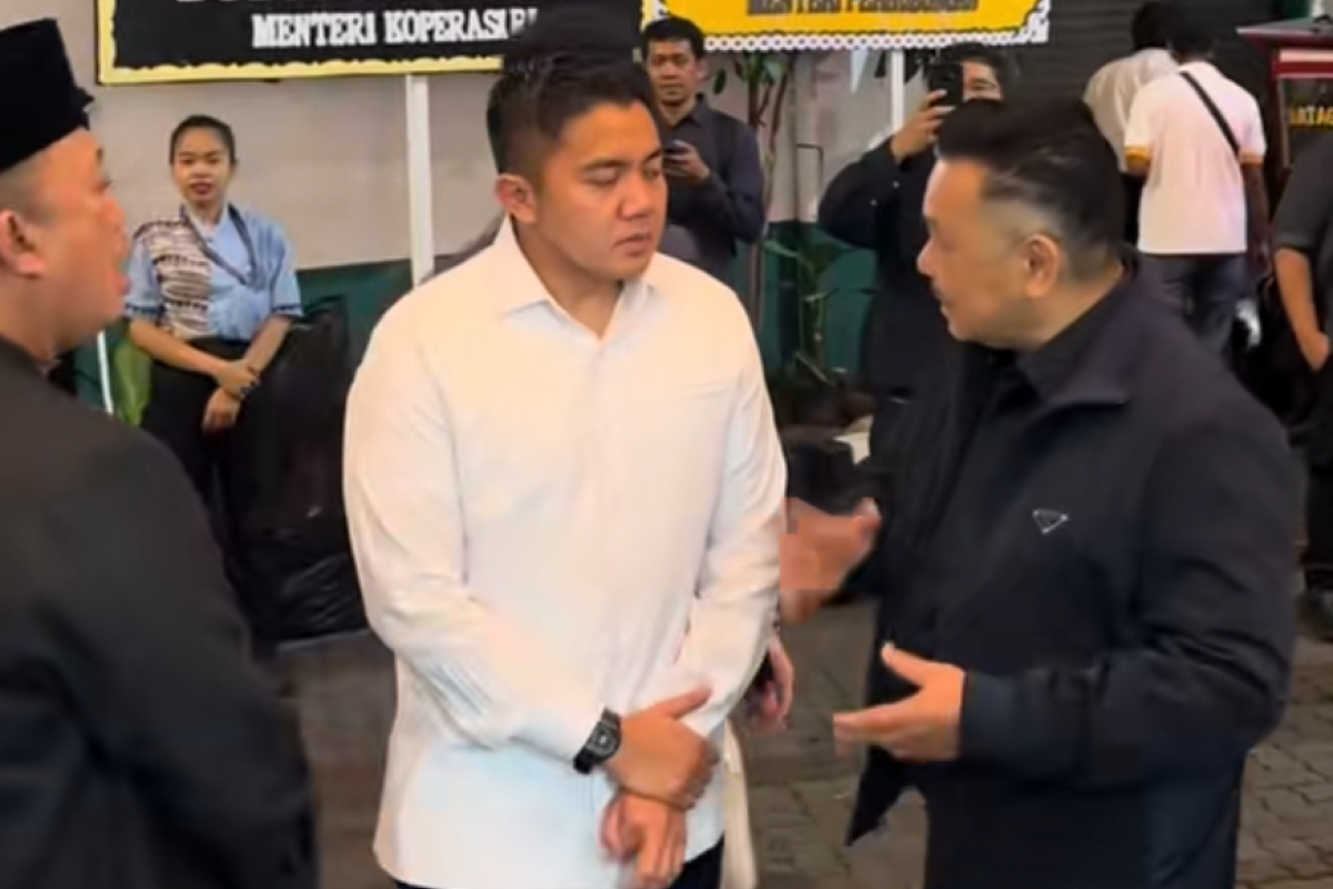 INNALILLAHI! Teddy Indra Wijaya dan Otto Hasibuan Melayat ke Rumah Duka Liberty Pasaribu, Ayah Wakil Menteri Investasi & Hilirisasi/Wakil Kepala BKPM Todotua Pasaribu
