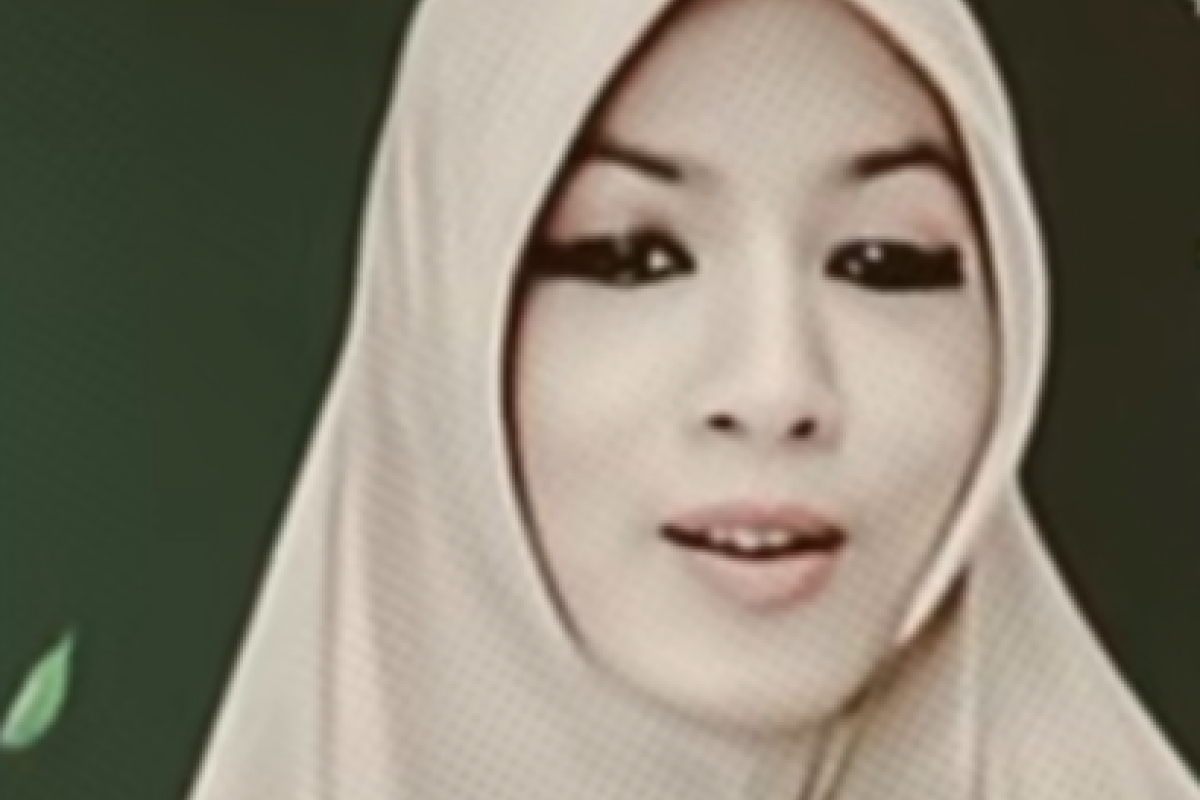  Siapa Sebenarnya Ustadzah Shuniyya Ruhama? Benarkah Transgender?