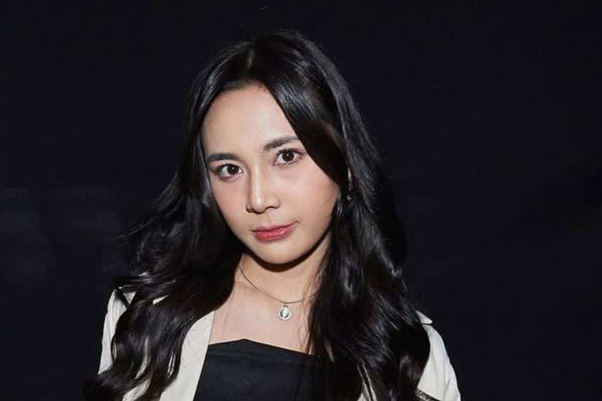 Viral di Twitter, Gita JKT48 Disebut Tidak Profesional karena Ekspresi Wajah Saat Tampil di Atas Panggung