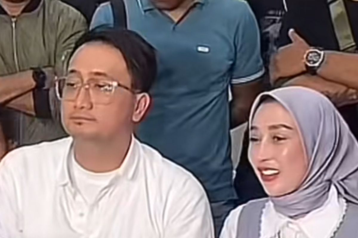 Selisih Berapa Umur Attaubah Mufid dan dr Reza Gladys? Inilah Biodata Sosok yang Hadir di Sidang Nikita Mirzani
