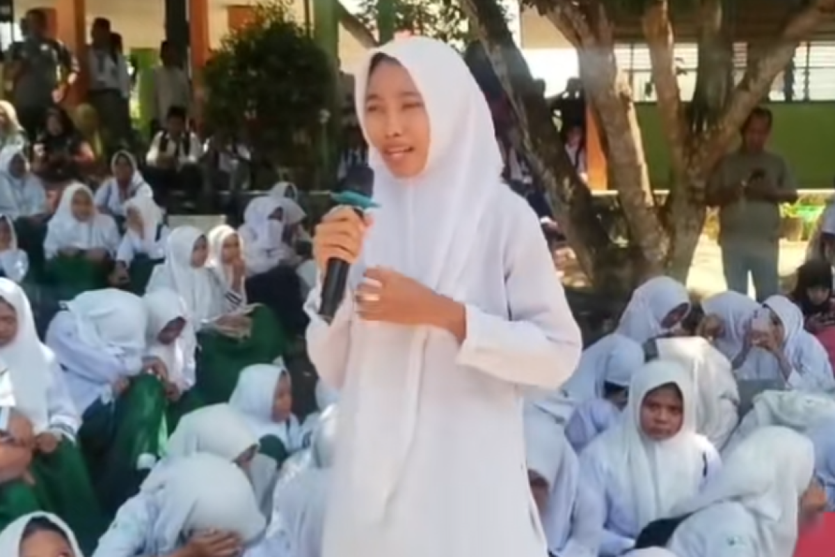 Apa Alasan MTS Al Washliyah Disegel Bupati Deli Serdang? Hingga Siswa Terpaksa Belajar di Pinggir Jalan